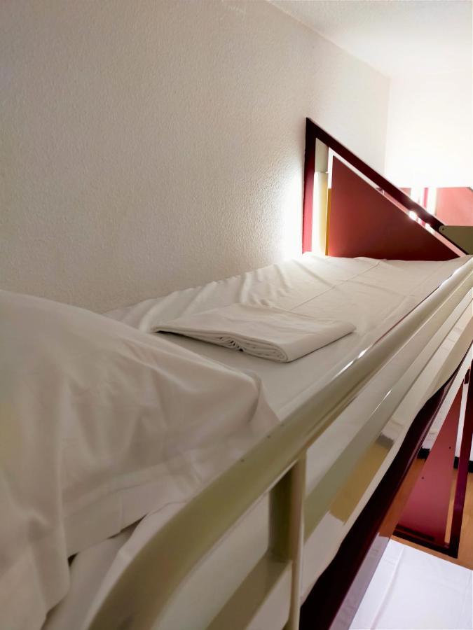 Hotel Thania Фронтинян Екстериор снимка